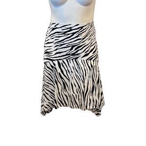 COCO Bianco Skirt High Low Black White